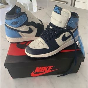 Nike Air Jordan 1 Retro High Sz 3.5Y